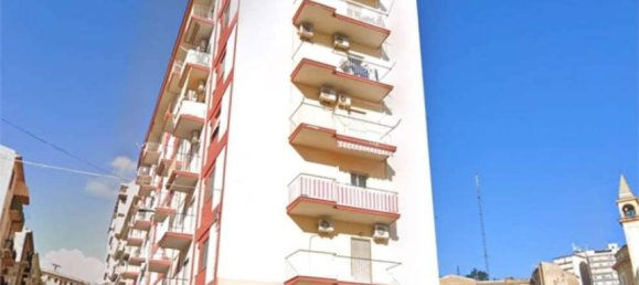 3 bedrooms Apartment in Caltanissetta, Italy No. 275440 6