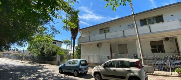 8-salle Maison à Chieti, Italy No. 168897 28