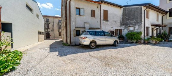 3 Schlafzimmer Haus in Zevio, Italy, Nr. 282030 2