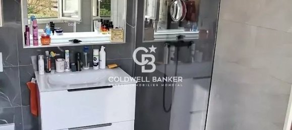 5 bedrooms House in Eure, France No. 353751 18