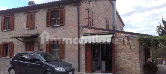 5 rooms Villa in Urbino, Italy No. 131478 7
