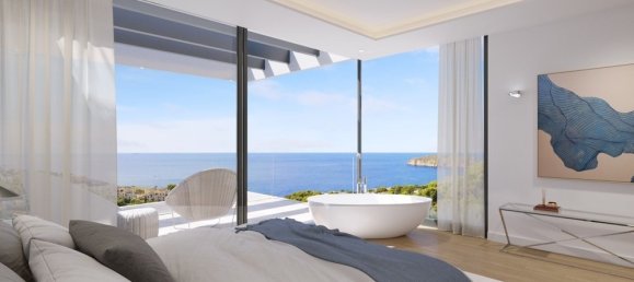 4 bedrooms Villa in Santa Ponsa, Spain No. 14719 3