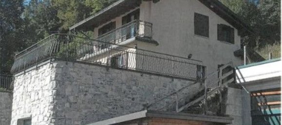 5 rooms House in Centro Valle Intelvi, Italy No. 281514 2