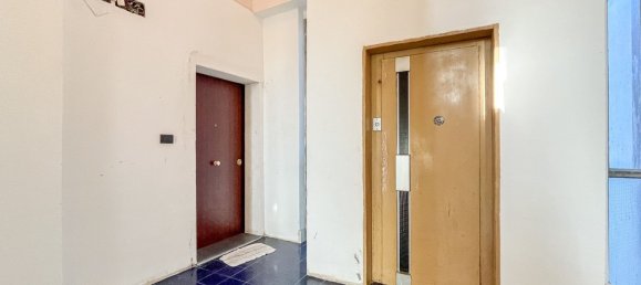 Apartamento de 6 habitaciónes en Catania, Italy No. 104972 32