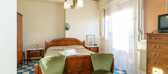 Apartamento de 6 habitaciónes en Catania, Italy No. 104972 5