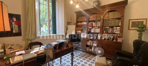 3 bedrooms Apartment in Florence, Italy No. 337612 7