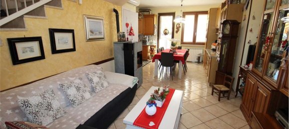 4-Zimmer Haus in Illasi, Italy, Nr. 192002 8