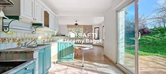 4 Schlafzimmer Haus in Rochecorbon, France, Nr. 57424 4