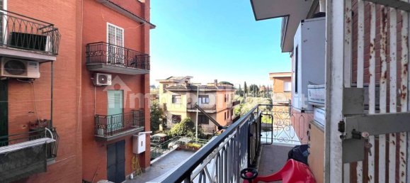 2 bedrooms Apartment in Rome, Italy No. 15171 4