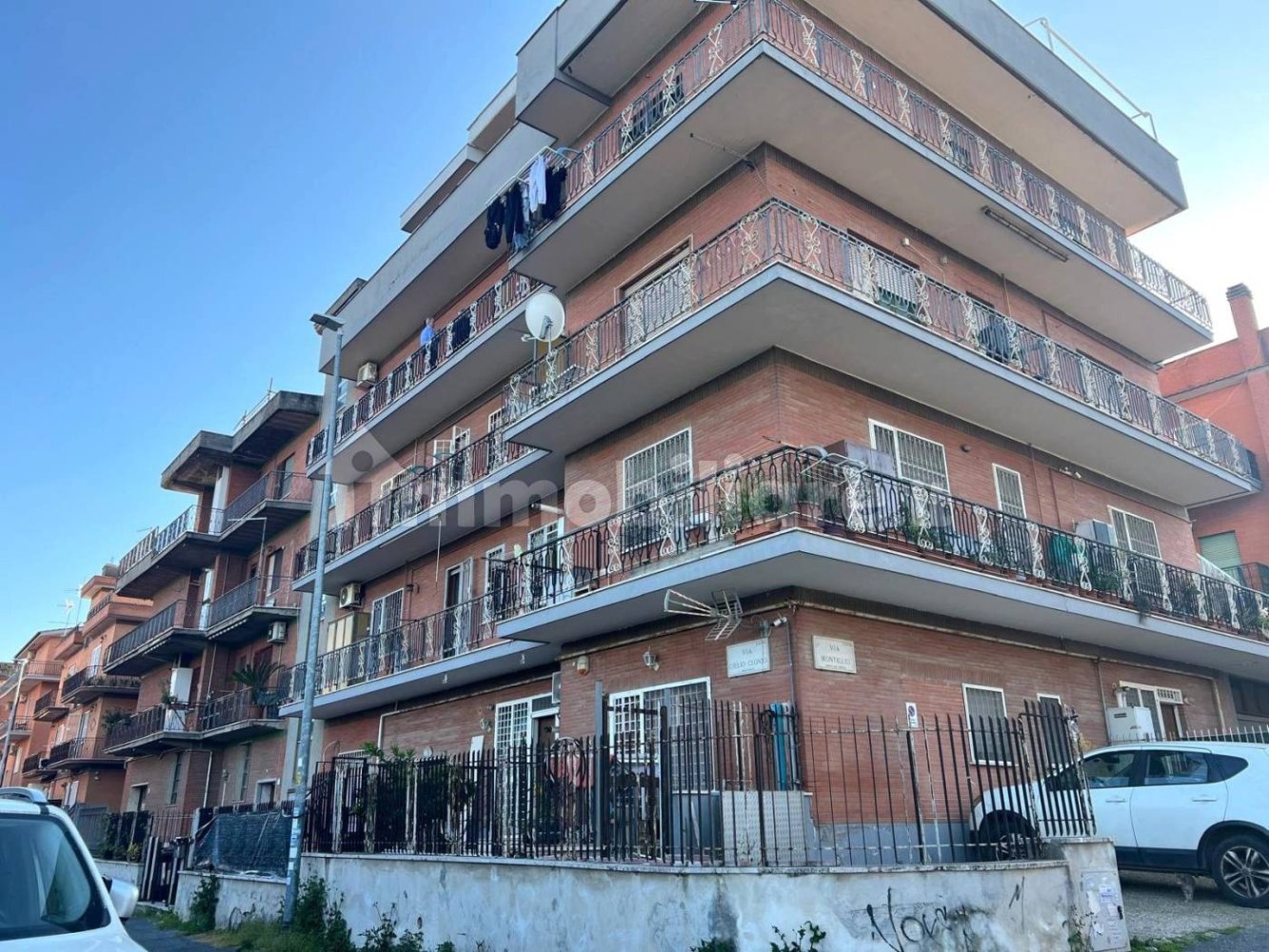 2 bedrooms Apartment in Rome, Italy No. 15171