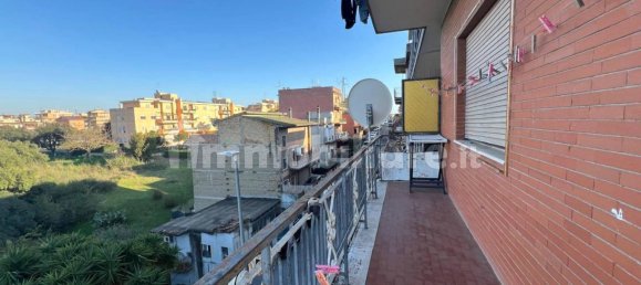 2 bedrooms Apartment in Rome, Italy No. 15171 2