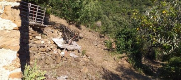 2 bedrooms House in Dolceacqua, Italy No. 103 5