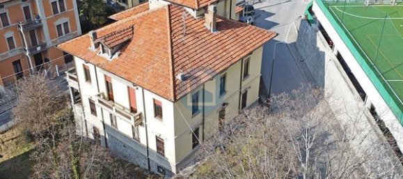 Вилла с 10 комнатами в Эдоло, Италия № 122256 28