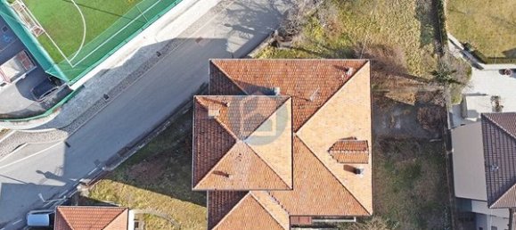 Вилла с 10 комнатами в Эдоло, Италия № 122256 31