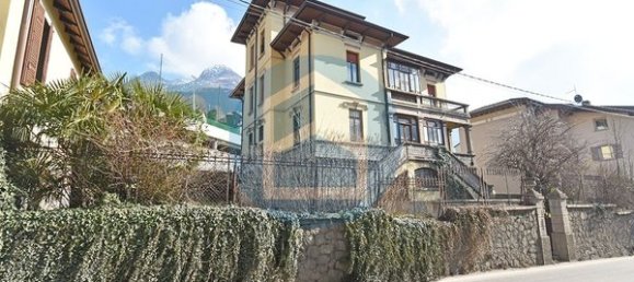 Вилла с 10 комнатами в Эдоло, Италия № 122256 29