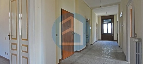 Вилла с 10 комнатами в Эдоло, Италия № 122256 12