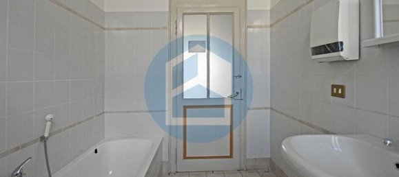 Вилла с 10 комнатами в Эдоло, Италия № 122256 38