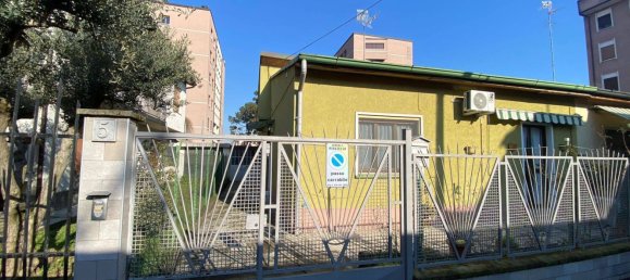 3-Zimmer Villa in Pioltello, Italy, Nr. 45115 12