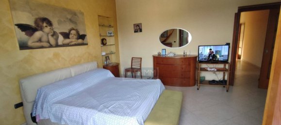 2 bedrooms House in Pomigliano d'Arco, Italy No. 30357 10