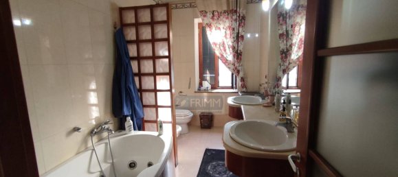 2 bedrooms House in Pomigliano d'Arco, Italy No. 30357 13