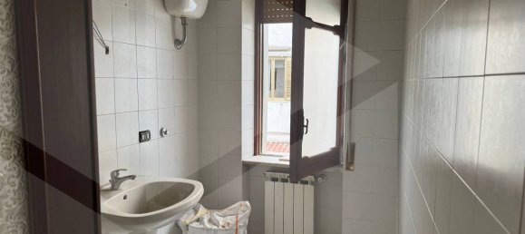 5-Zimmer Wohnung in Nola, Italy, Nr. 22359 11