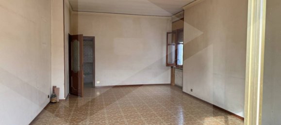 5-Zimmer Wohnung in Nola, Italy, Nr. 22359 2