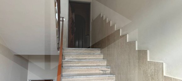 5-Zimmer Wohnung in Nola, Italy, Nr. 22359 8