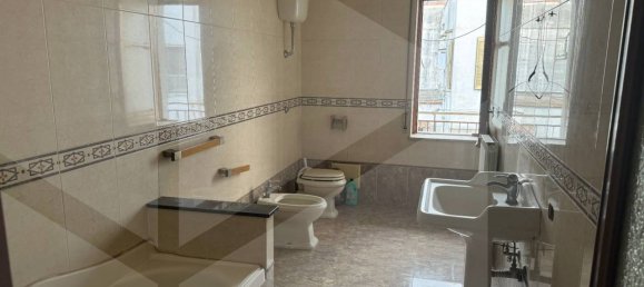 5-Zimmer Wohnung in Nola, Italy, Nr. 22359 14