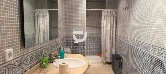 165m² Commercial property in Gandia, Spain No. 185995 3