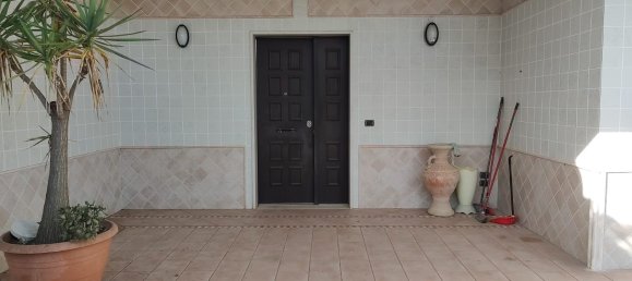 7غرفة فيلا في Bari, Italy رقم 41129 24