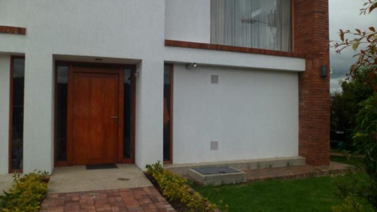 Casa de 5 dormitorios en Cundinamarca, Colombia No. 2689