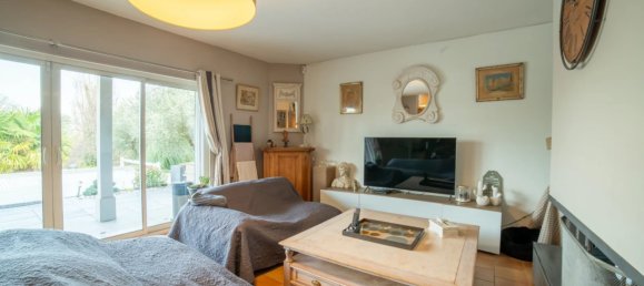 5 bedrooms Villa in Vienne, France No. 346432 7