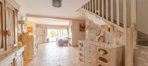 5 bedrooms Villa in Vienne, France No. 346432 12