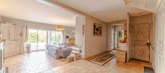 5 bedrooms Villa in Vienne, France No. 346432 6