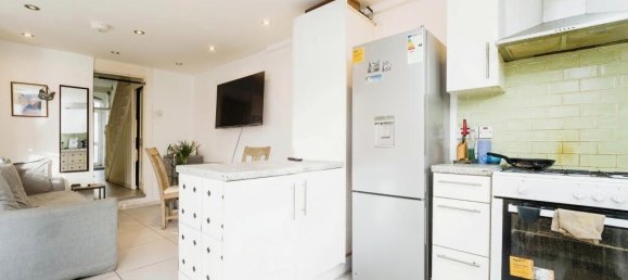 3 bedrooms House in London, United Kingdom No. 11401 6