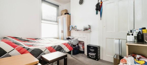 3 bedrooms House in London, United Kingdom No. 11401 28