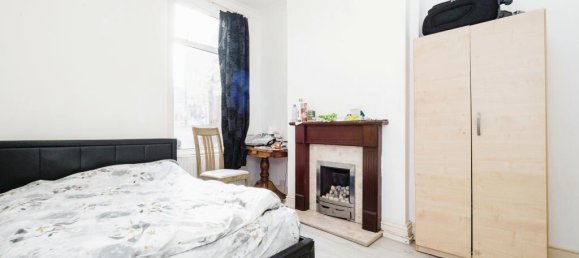 3 bedrooms House in London, United Kingdom No. 11401 25