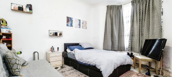 3 bedrooms House in London, United Kingdom No. 11401 15