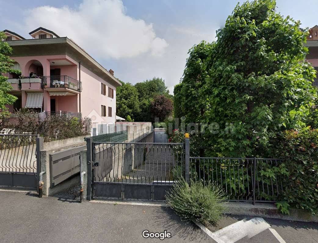 1 room Garage in Bernareggio, Italy No. 343523