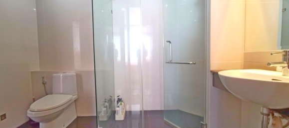 3 bedrooms Condo in Pattaya, Thailand No. 279 21