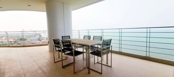 3 bedrooms Condo in Pattaya, Thailand No. 279 2