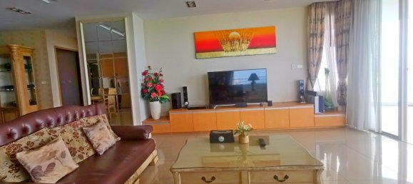 3 bedrooms Condo in Pattaya, Thailand No. 279 7