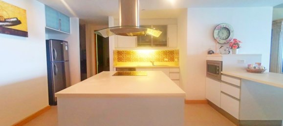 3 bedrooms Condo in Pattaya, Thailand No. 279 14