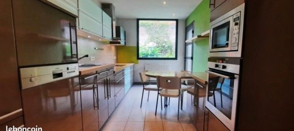 Casa de 3 dormitorios en Saint-Quentin, France No. 62935 10