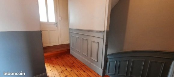 Casa de 3 dormitorios en Saint-Quentin, France No. 62935 5