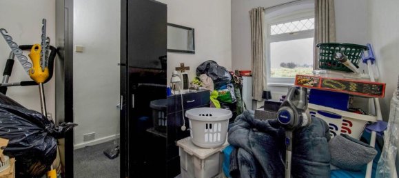 2 bedrooms House in Pontypool, United Kingdom No. 2087 8