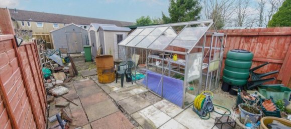 2 bedrooms House in Pontypool, United Kingdom No. 2087 12