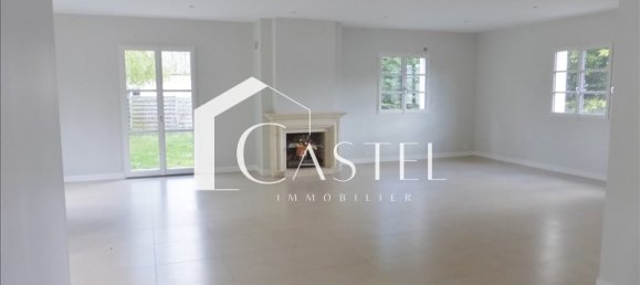 5 bedrooms Villa in Orgeval, France No. 299067 3