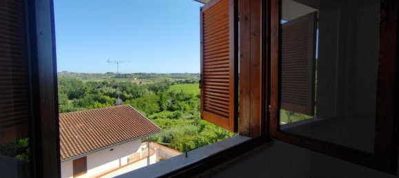 3 rooms Apartment in Cerreto Guidi, Italy No. 199675 19