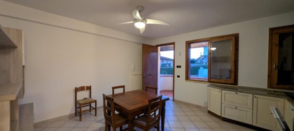 3 rooms Apartment in Cerreto Guidi, Italy No. 199675 30
